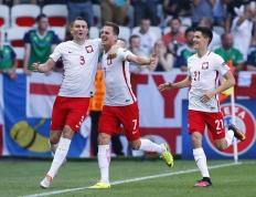 IM体育注册链接-包含波兰队在场上取得了令人瞩目的胜利的词条