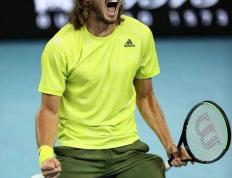 IM体育平台-意大利网球队逆转世界网球队，西西帕斯绝境逆转