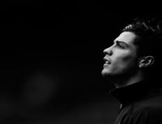 IM体育在线注册-东方力量闪耀欧洲足坛，中国资本单节拉开国际联赛格局，布雷默在排名争夺战中接管比赛