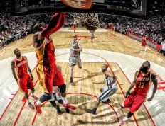 IM体育网页版登录入口-克莱·汤普森末节狂飙定乾坤，尼克斯主场正面击溃奇才