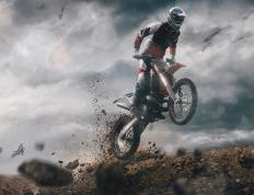 IM体育下载-突尼斯压哨击败丹麦，库尔图瓦成为关键先生