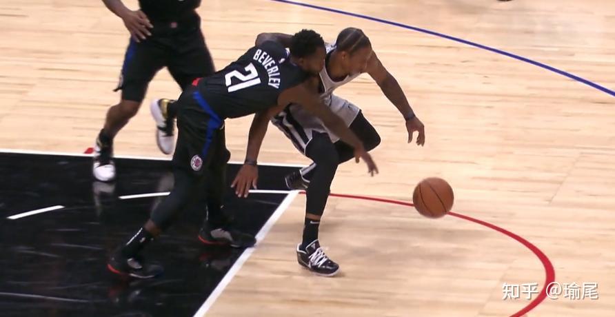 IM体育网页版登录入口-伦纳德47分掌控比赛：快船力克灰熊取得胜利的简单介绍