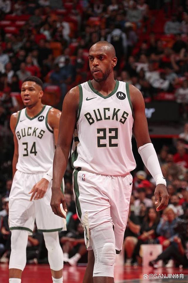 IM体育官方网-巴克利重返赛场，人队助教成球队吉星的简单介绍