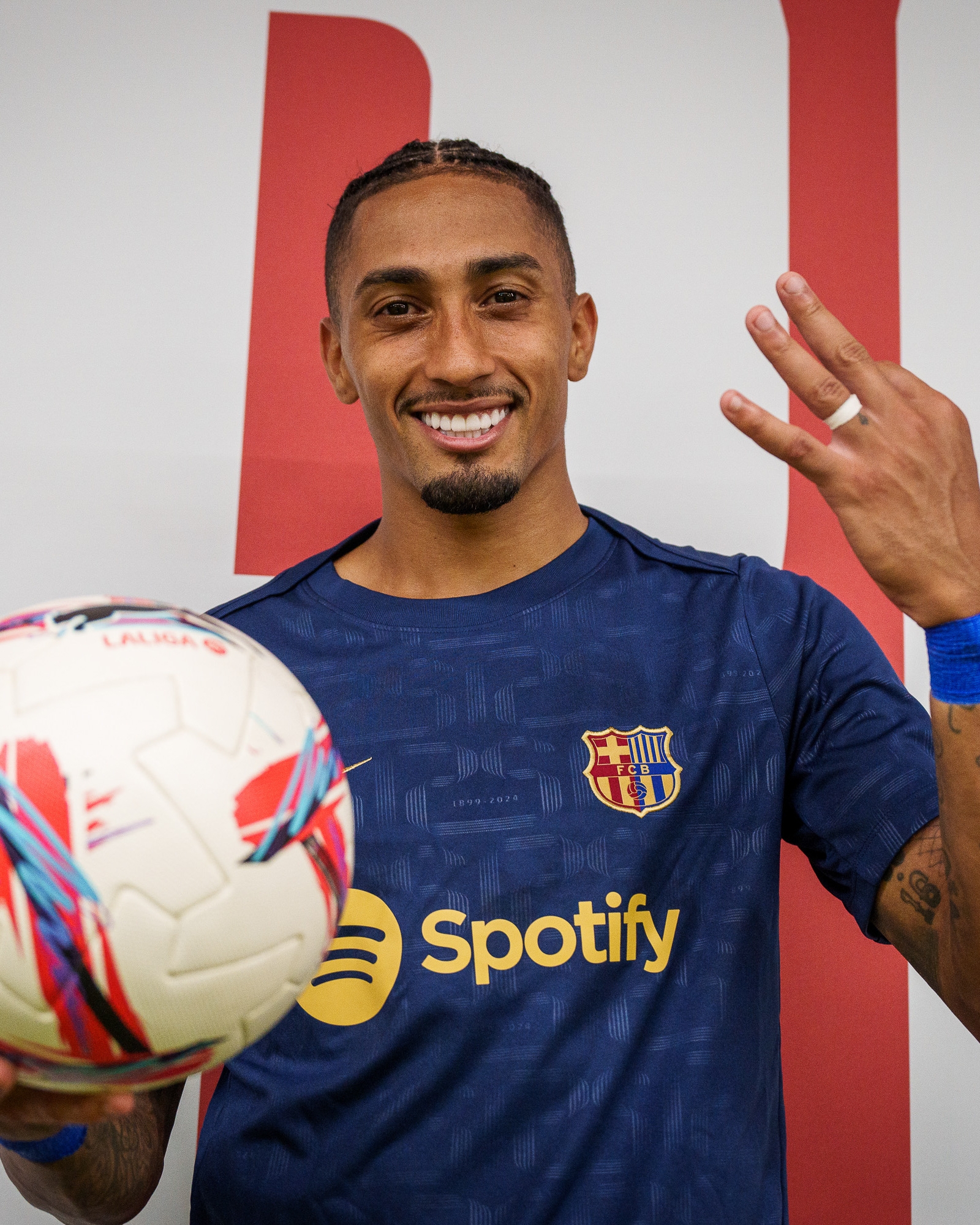 IM体育社区互动入口-巴塞罗那客场逼平巴拉多利德，略有不足的简单介绍