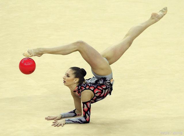 IM体育社区互动入口-关于体操选手姿势优美，取胜速度惊人的信息