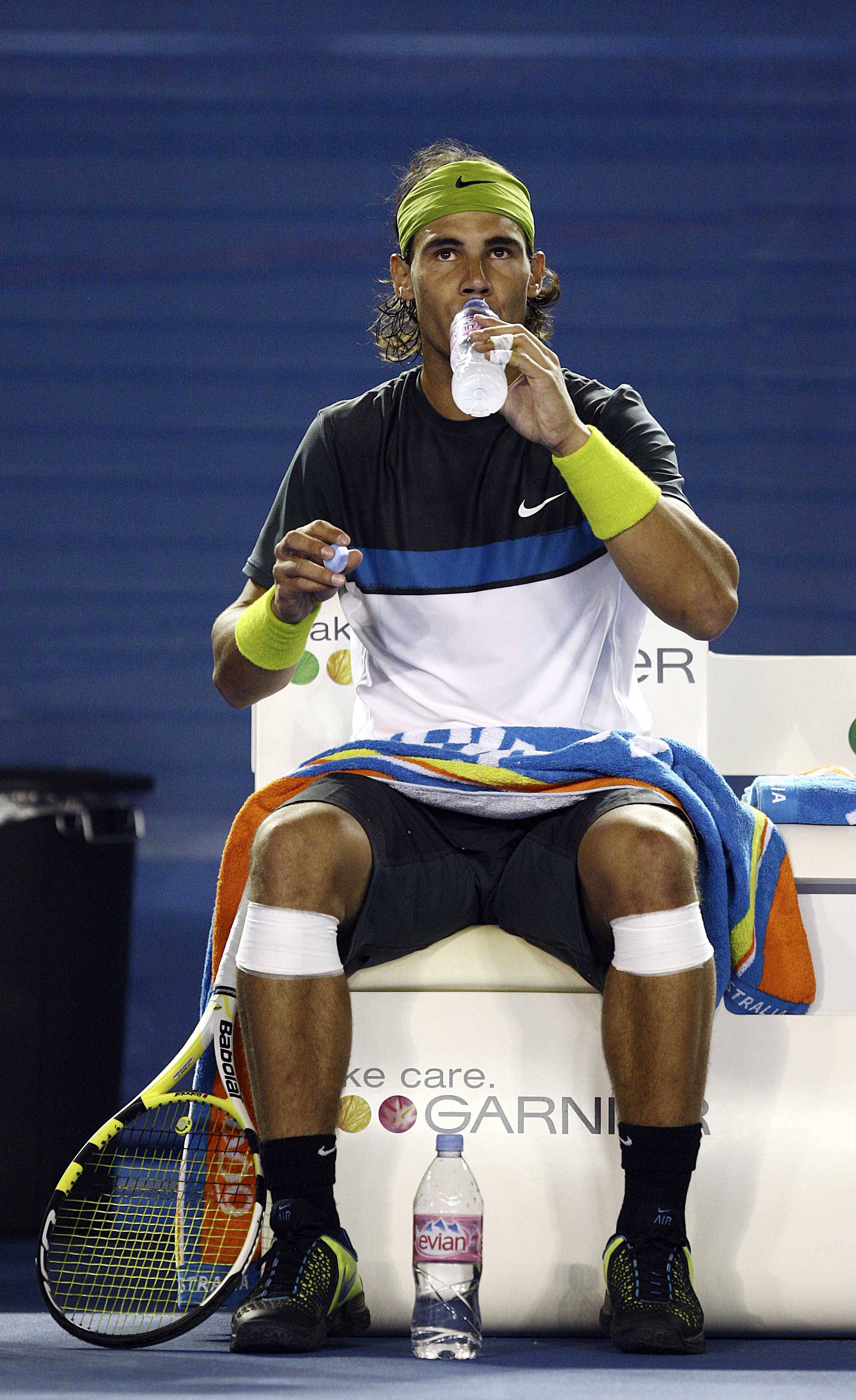 IM体育动画直播通道-西班牙网球队横扫世界网球队，纳达尔三分雨点燃全场的简单介绍