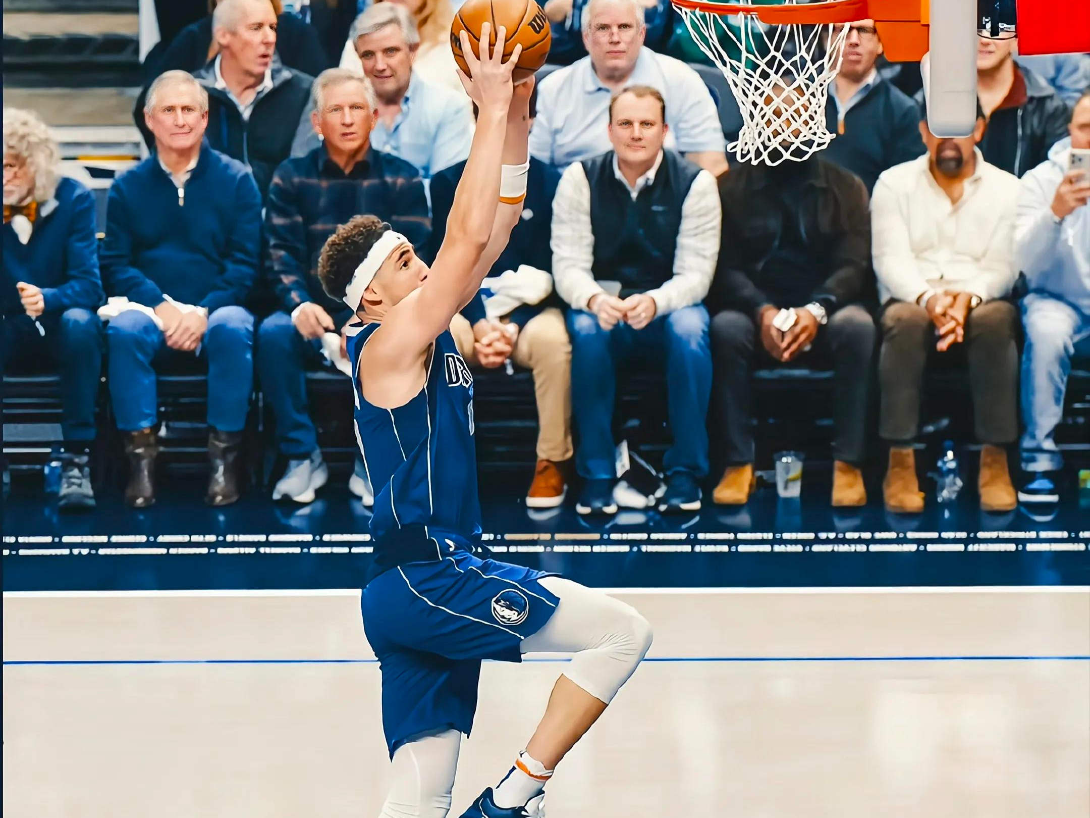 IM体育官方网站-国王鏖战上海队，德罗赞扛起全队