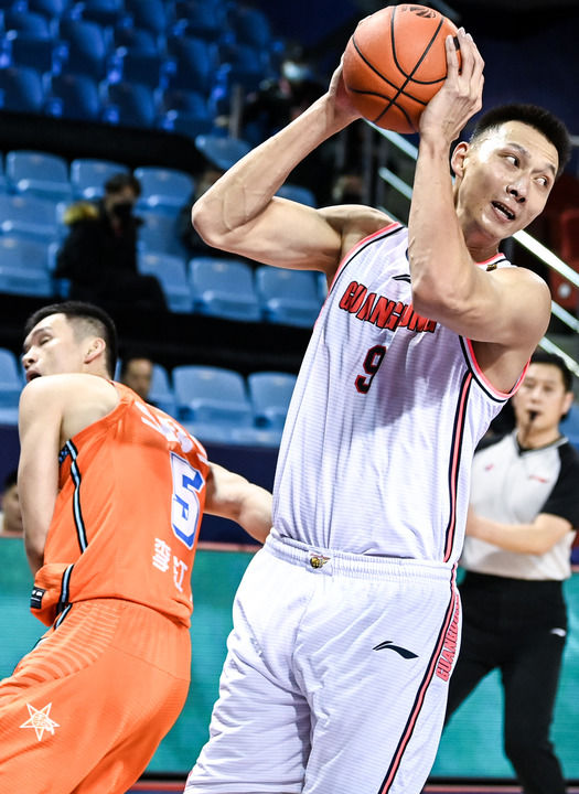 IM体育社区互动入口-福建队力克凯尔特人,武切维奇带队取胜