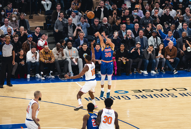 IM Sport-国王翻盘尼克斯，库里惊艳四座