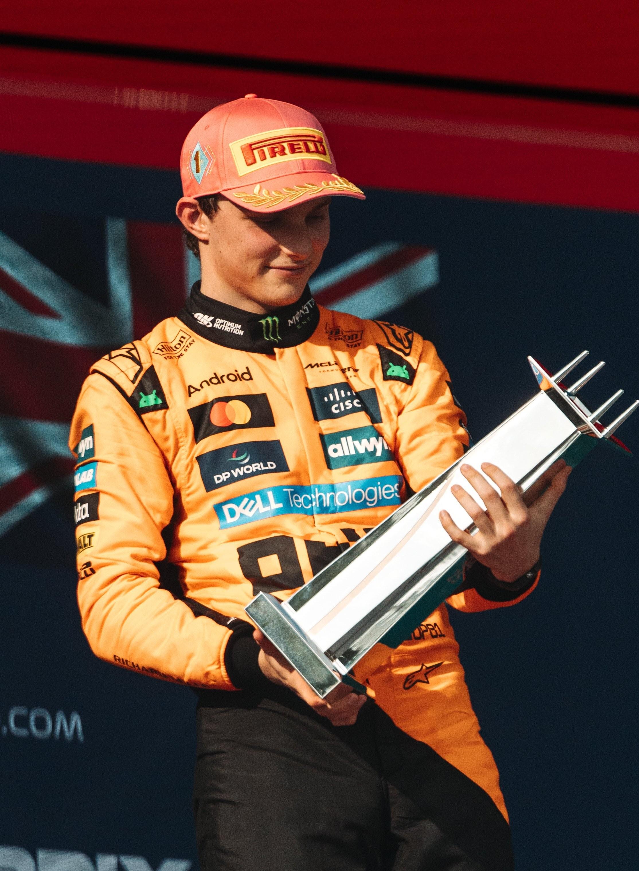 IM体育在线注册-迈凯伦绝杀红牛二队，勒克莱尔带队取胜