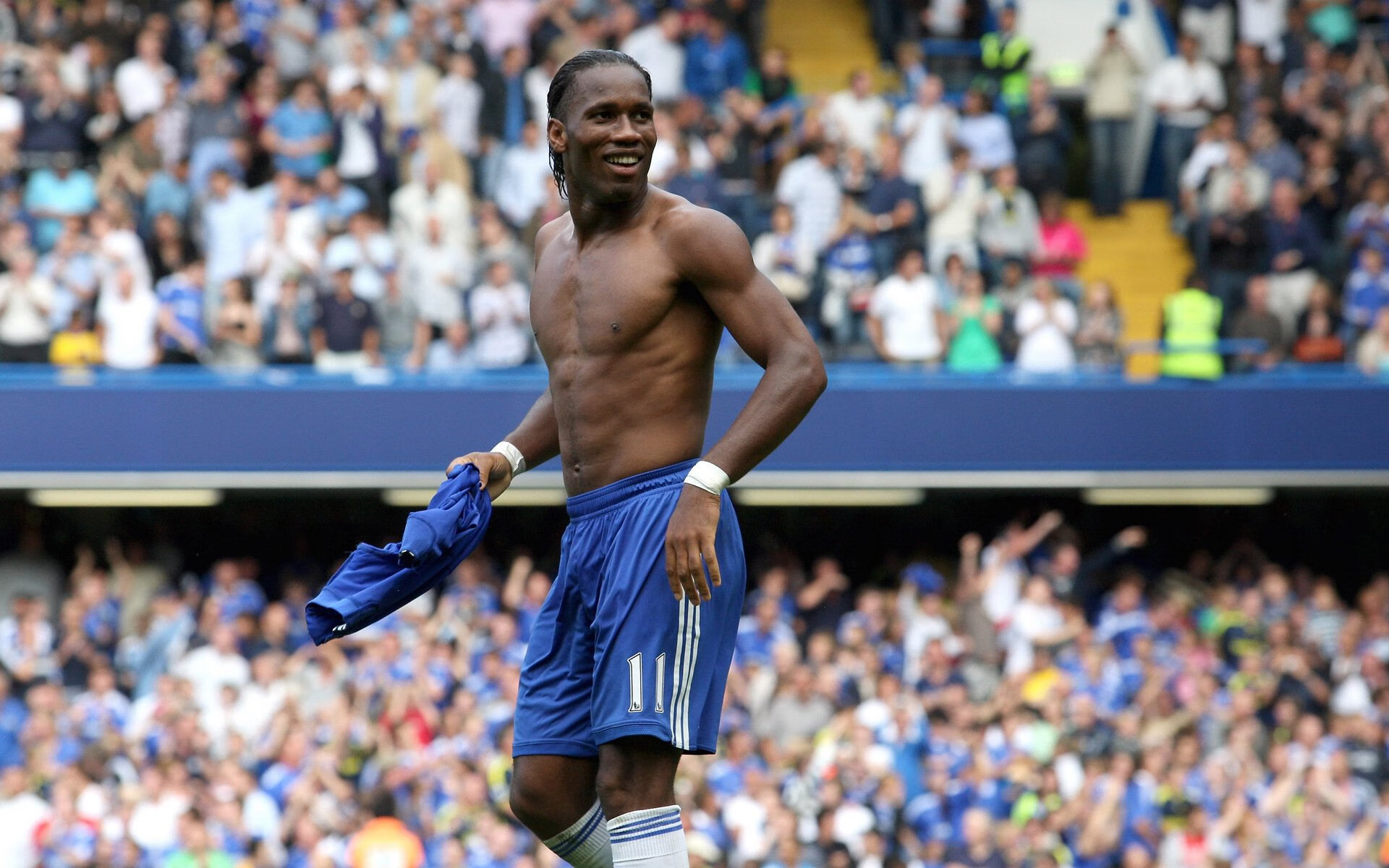 IM体育社区互动入口-波兰力克罗马,姆巴佩关键制胜,新时代的欧洲足球版图正在重塑